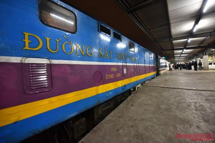 Năm nay chuyến tàu cuối cùng của năm cũ âm lịch là SE01 rời ga lúc 22h15.