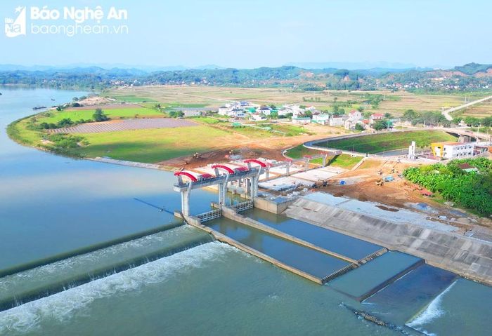  Đập Bara Đô Lương. Ảnh: Quang Dũng 