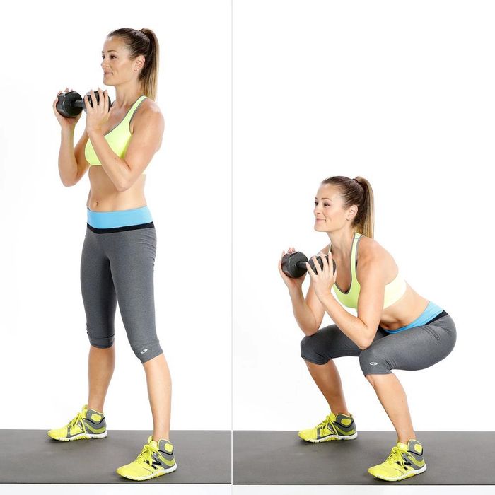 Bài tập squat với tạ giúp đốt cháy mỡ thừa vùng đùi hiệu quả,