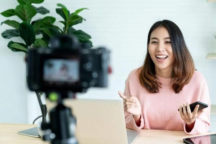 Dành thời gian để sắp xếp trật tự không gian sống là điều bạn nên làm. (Ảnh: ITN).
