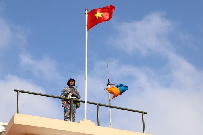 Vui Xuân đón Tết nhưng không quên nhiệm vụ, đó là trọng trách thiêng liêng của những người lính đảo.