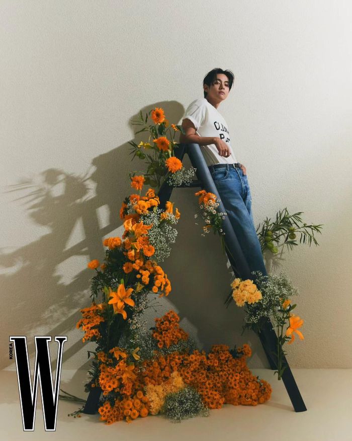 V khoe visual và sắc vóc mơ mộng như hotboy nhà bên.