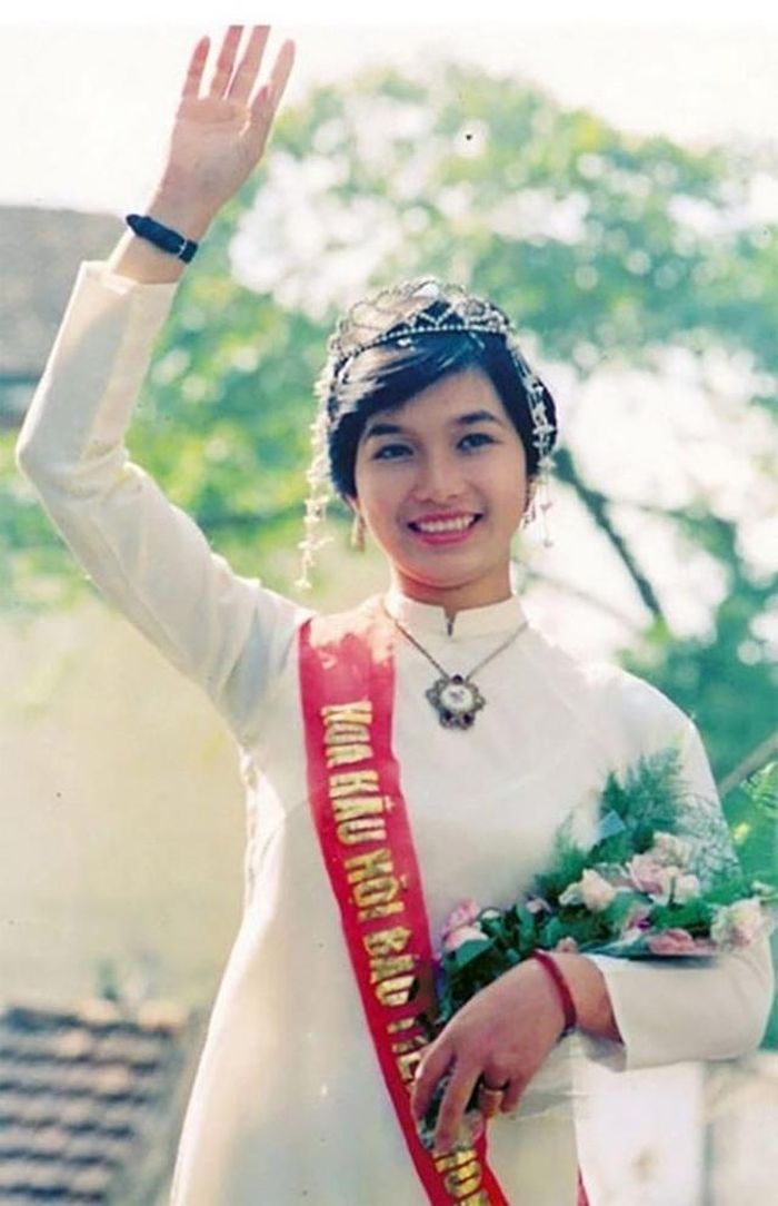 Hoa hậu Bùi Bích Phương đăng quang năm 1988 - năm Lê Quang Vinh làm MC