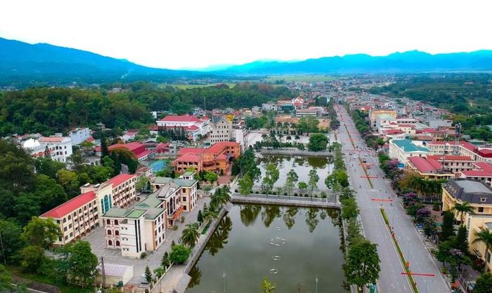 Một góc TP Điện Biên Phủ nhìn từ trên cao.
