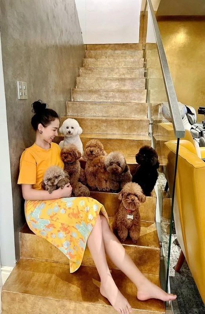 Sau thông tin Quỳnh Thư nhận lời cầu hôn, nhiều người cho rằng nữ người mẫu sẽ sớm lên xe hoa.