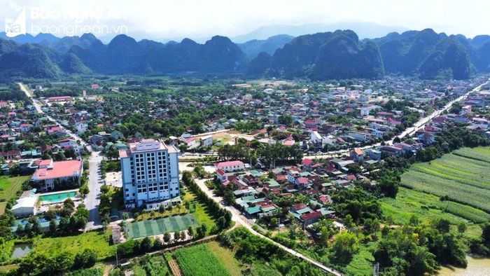 Thị trấn Con Cuông nhìn từ trên cao. Ảnh tư liệu Thành Cường