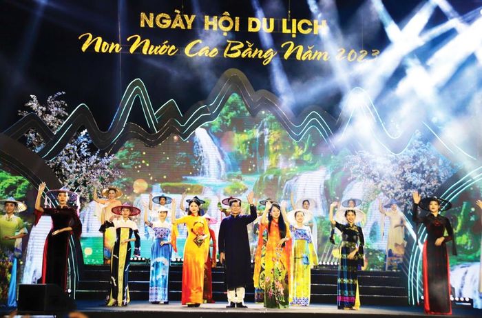 Ngày hội du lịch Non nước Cao Bằng năm 2023 tại Thủ đô Hà Nội.