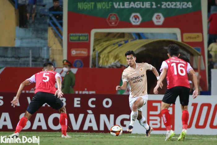 Trong khi đó, CAHN vẫn thi đấu ổn định trong suốt thời gian của hiệp 2.