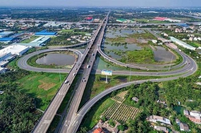 Đầu tư công, nhất là đầu tư vào cơ sở hạ tầng sẽ là một trong những động lực tăng trưởng quan trọng.