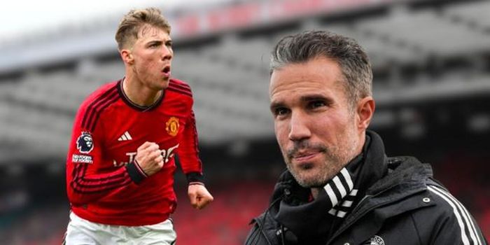 Hojlund tỏa sáng nhờ những lời tư vấn từ Van Persie?