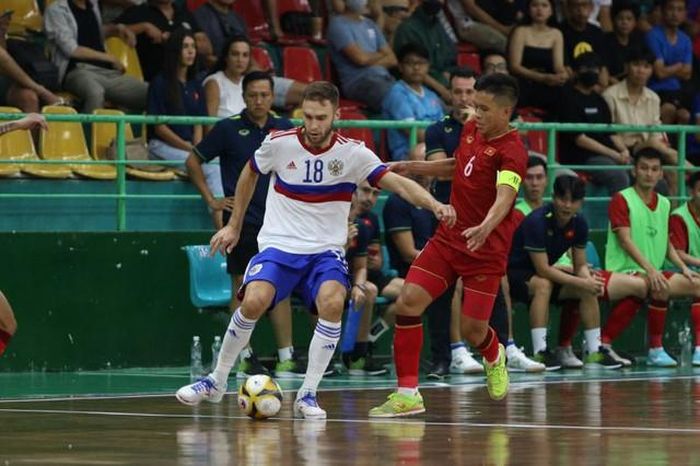 Đức Hòa cùng tuyển futsal Việt Nam đặt mục tiêu lần thứ 3 dự World Cup trong năm nay. Ảnh: VFF