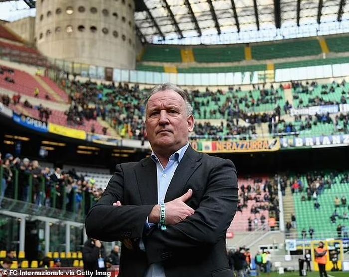 Brehme tại San Siro năm 2018