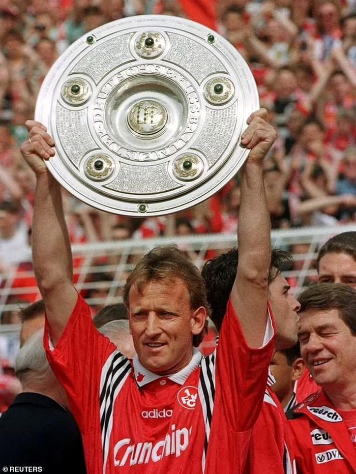Brehme là một phần trong chiến thắng Bundesliga của Kaiserslautern năm 1998, một năm sau khi thăng hạng. Ảnh: Reuters