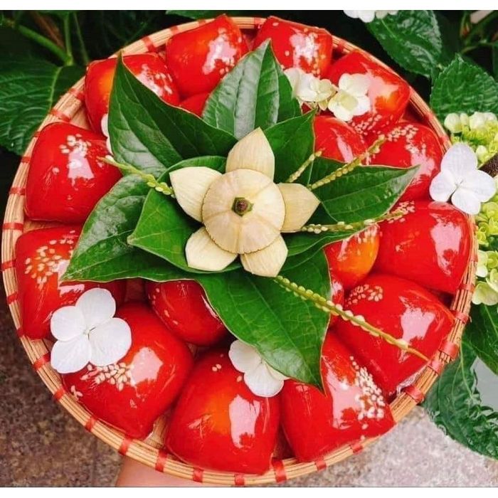 Bánh các loại được dùng để dâng lễ ngày Rằm tháng Giêng.