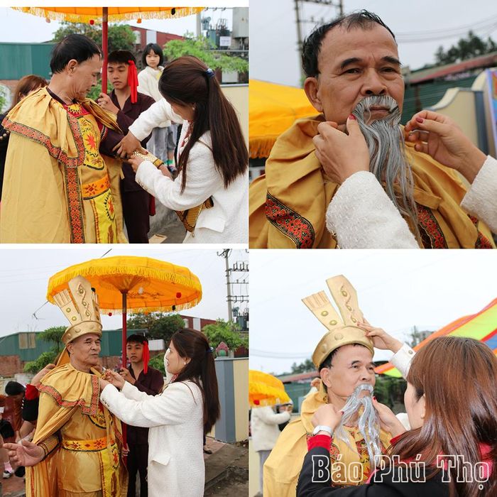 Ông Binh chuẩn bị trước màn trình diễn tái hiện “Vua Hùng dạy dân cấy lúa”.