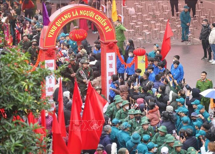 Năm nay, quận Hai Bà Trưng có 107 thanh niên lên đường nhập ngũ. Ảnh: Thanh Tùng - TTXVN