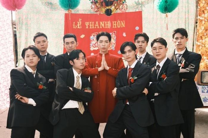 Đức Phúc thể hiện vũ điệu cầu duyên trong MV "Đi chùa cầu duyên" tạo được sự hưởng ứng của khán giả
