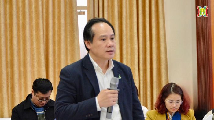 TS. Nguyễn Hoàng Phúc - Phó Giám đốc Trung tâm Điều phối ghép tạng Quốc gia phát biểu tại hội thảo.
