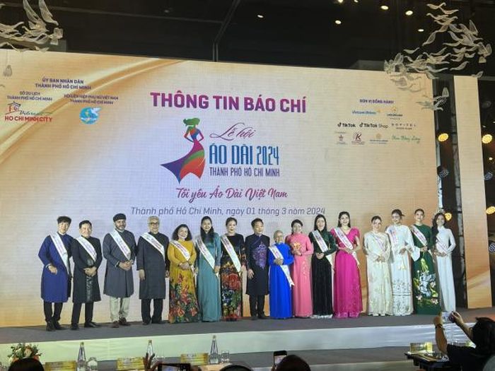 Các đại sứ hình ảnh của Lễ hội áo dài.