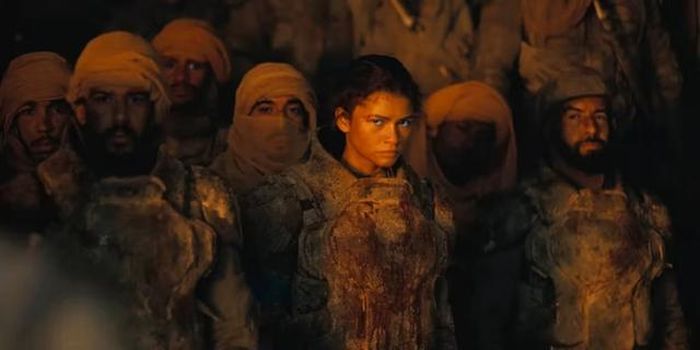 Chani do Zendaya (giữa) thủ vai