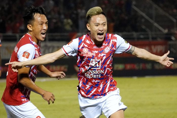Huy Toàn ghi bàn duy nhất cho TP.HCM