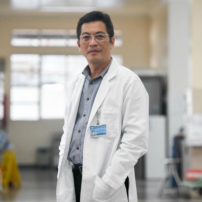  Bác sĩ Đinh Nguyễn Huy Mẫn, Trưởng khoa Xét nghiệm, chuyên gia ký sinh trùng, Bệnh viện Bệnh Nhiệt đới TP.HCM. Ảnh: Duy Hiệu.