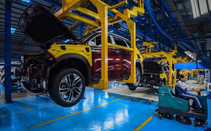  Sản lượng ôtô nội địa có dấu hiệu giảm trong các tháng đầu năm. Ảnh: Việt Linh. 