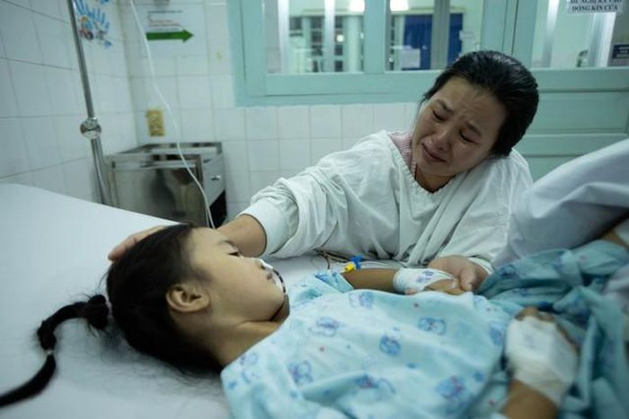 Tác phẩm “Mẹ đau con đau”