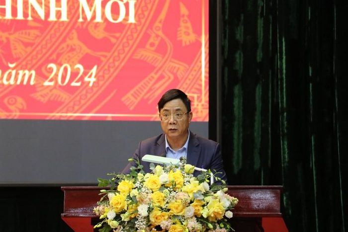Phó Chủ tịch Thường trực UBND tỉnh Thái Nguyên Đặng Xuân Trường phát biểu tại hội nghị.