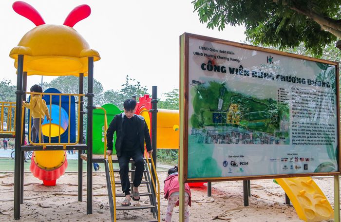  Đây là một công trình xã hội hóa và được sự ủng hộ từ người dân địa phương, việc xây dựng, bảo vệ và duy trì không gian công cộng này dựa vào chính cộng đồng người dân trên địa bàn. 