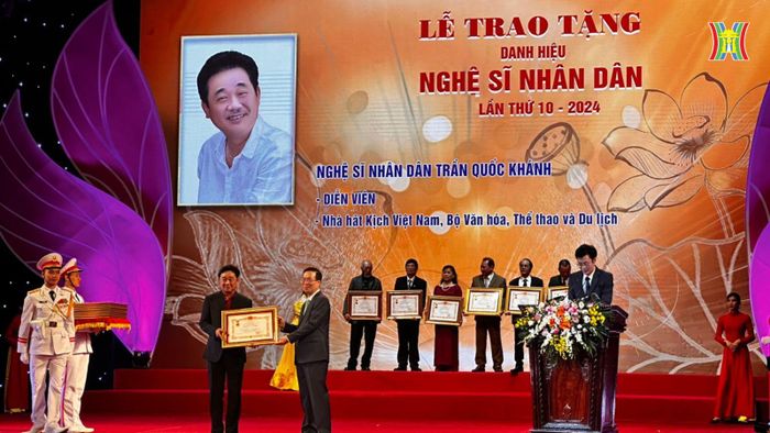 Nghệ sĩ Nhân dân Trần Quốc Khánh