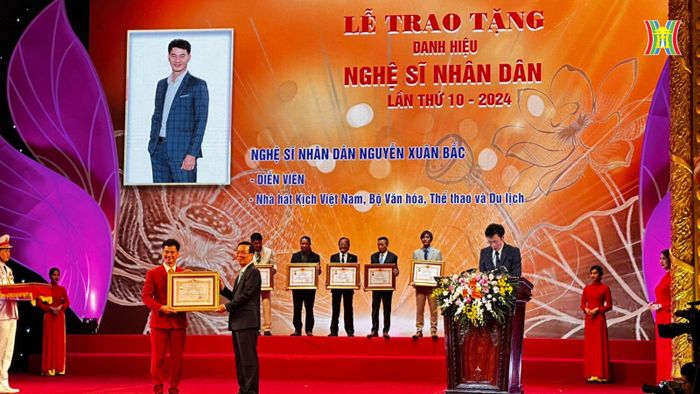 Nghệ sĩ Nhân dân Nguyễn Xuân Bắc