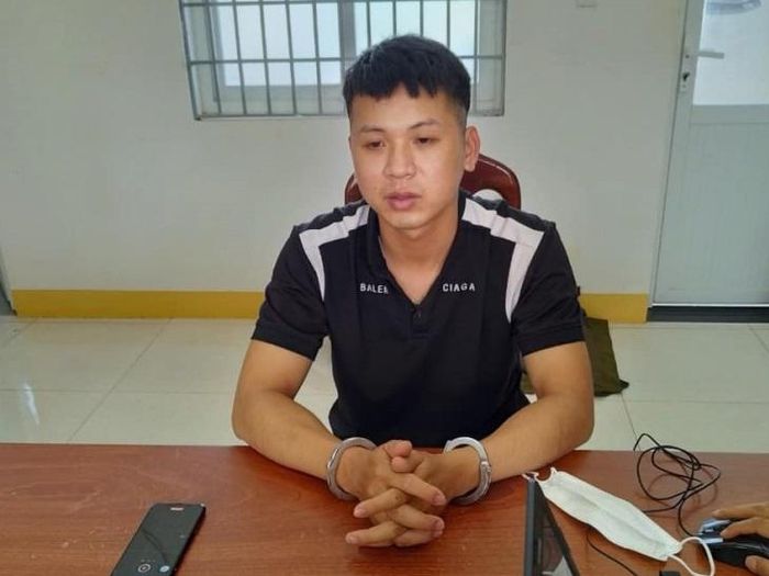 Đối tượng Phan Văn Hiếu tại cơ quan công an