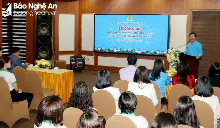  Ông Đặng Văn Hải - Chủ tịch Công đoàn ngành giáo dục phát biểu tại buổi lễ. Ảnh: Mỹ Hà 