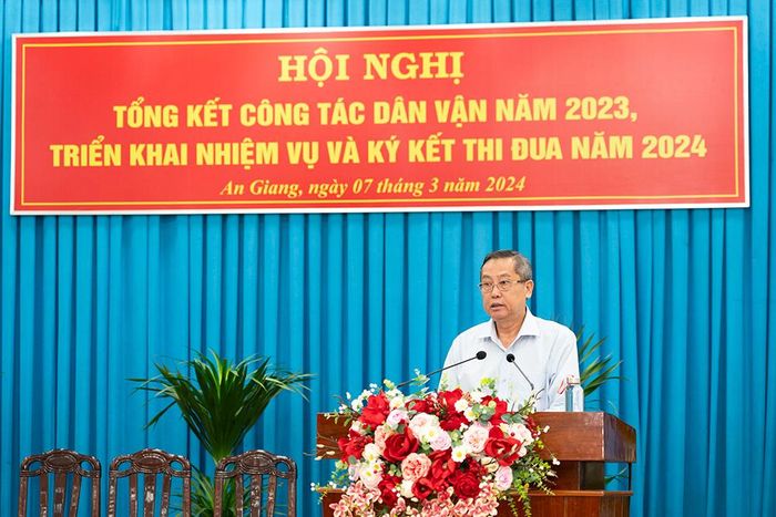 Phó Bí thư Thường trực Tỉnh ủy, Chủ tịch HĐND tỉnh An Giang Lê Văn Nưng phát biểu chỉ đạo hội nghị