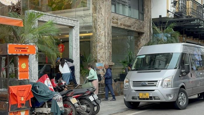 Lượng khách đến với Rex Hà Nội Hotel khá lớn, chủ yếu là khách nước ngoài.