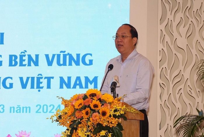 Ông Nguyễn Hồ Hải - Phó Bí thư Thường trực Thành ủy, Trưởng Ban Chỉ đạo Cuộc vận động Người Việt Nam ưu tiên dùng hàng Việt Nam phát biểu tại hội nghị