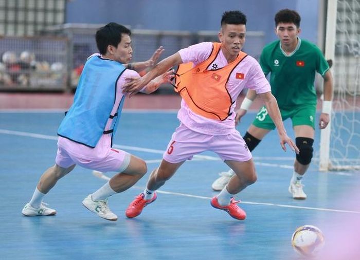 Quả bóng vàng futsal Việt Nam 2023 Phạm Đức Hòa tự tin sẽ giúp đội tuyển futsal Việt Nam dự World Cup 2024. Ảnh: AT