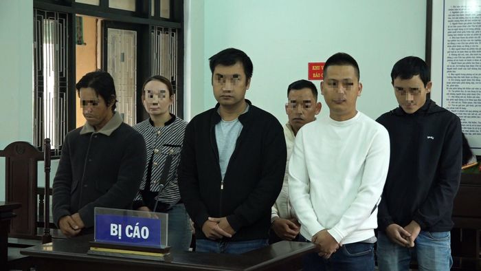 6 bị cáo tại phiên tòa xét xử