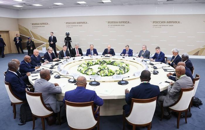 Tổng thống Nga Vladimir Putin trong cuộc họp với các nhà lãnh đạo châu Phi năm 2023. Ảnh: TASS