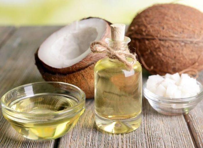 Dầu dừa chỉ nên sử dụng để trộn hoặc làm đẹp, không nên dùng để nấu ăn.