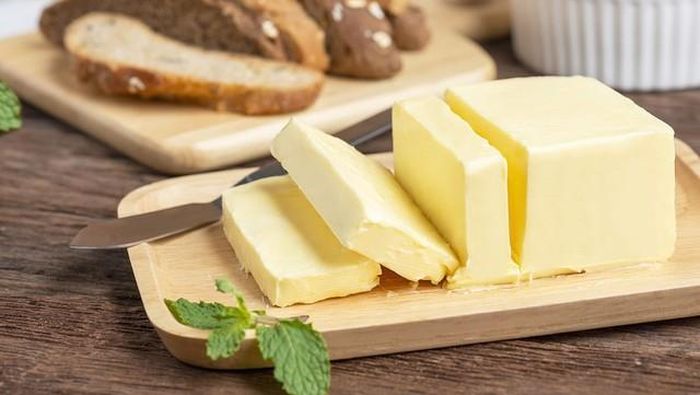 Bơ thực vật là loại chất béo chuyển hóa điển hình.