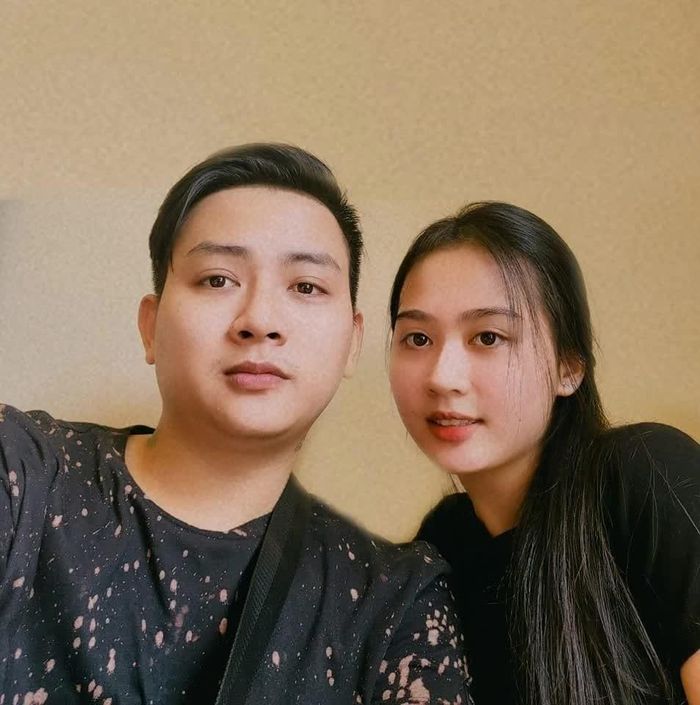  Trước đây, Hoài Lâm từng đăng ảnh bạn gái trên trang trang cá nhân nhưng không nhiều. Họ cũng ít bày tỏ tình cảm bằng những bài viết qua mạng xã hội. Ảnh: Lộc Tuấn Nguyễn. 