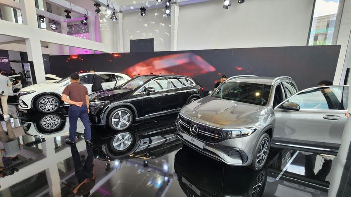 Mercedes-Benz Việt Nam đang ưu đãi kỷ lục cho những xe có VIN 2022, mức giảm giá cao nhất là 719 triệu đồng (Ảnh: Lam Anh).