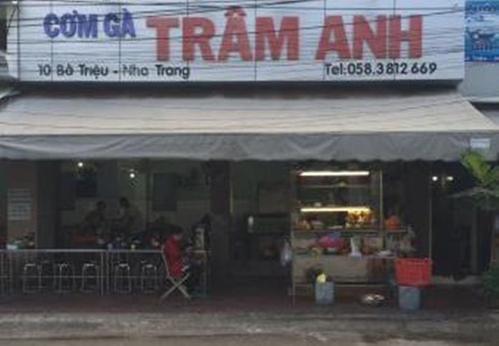 Quán cơm gà bị đình chỉ hoạt động từ ngày 13/3