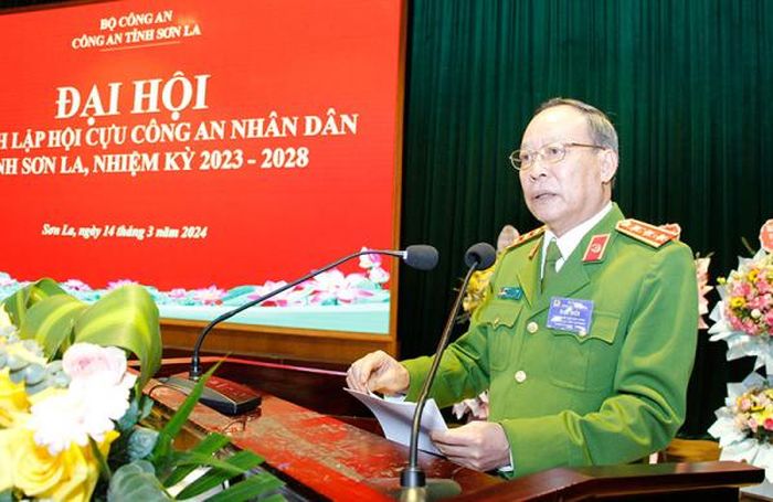 Thượng tướng Lê Quý Vương phát biểu chỉ đạo đại hội.