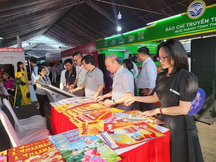 Hội Báo toàn quốc 2024 có quy mô lớn nhất từ trước đến nay khi có sự góp mặt của 100 cơ quan báo chí Trung ương và địa phương, 63 Hội Nhà báo các tỉnh, TP. Ảnh: Hà Nam