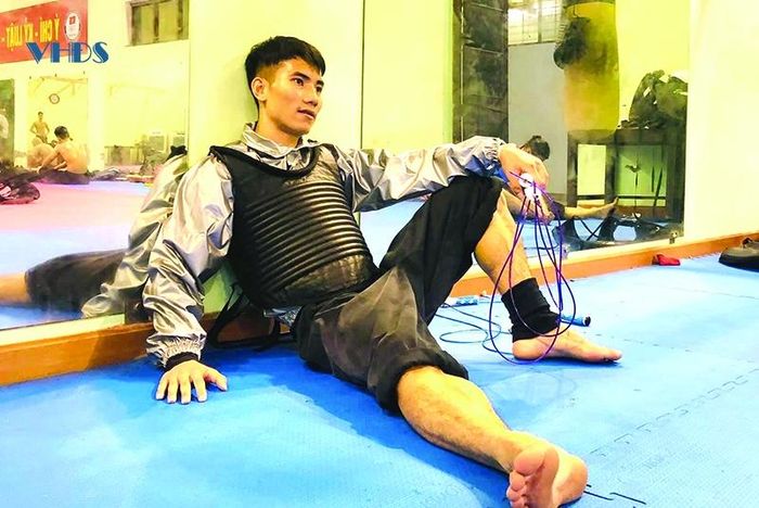 Với VĐV Vũ Văn Kiên, để có thể đứng trên bục cao vinh quang thì phải chịu được áp lực.