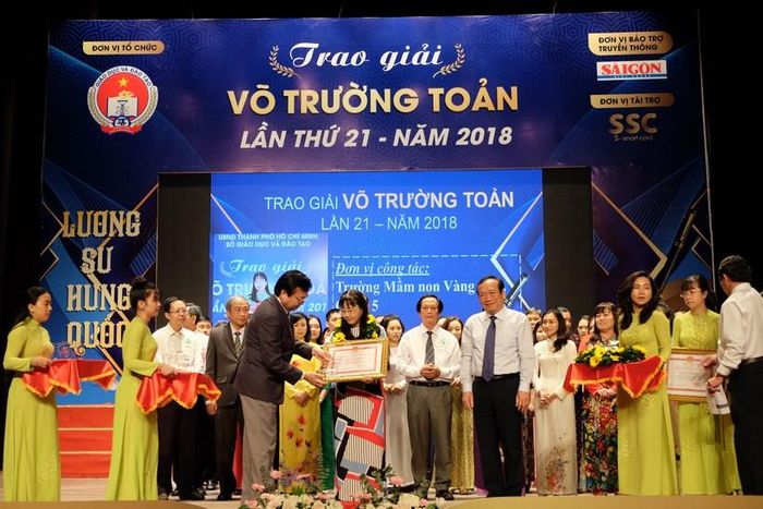 Lễ trao Giải thưởng Võ Trường Toản - giải thưởng thường niên tôn vinh nhà giáo tiêu biểu của TPHCM. Ảnh: Mạnh Tùng
