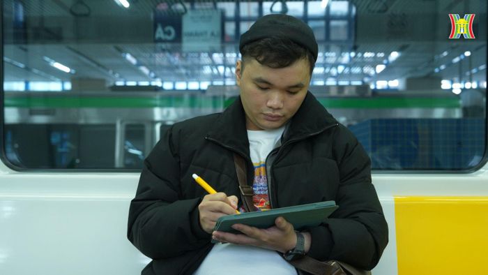 Anh sinh ra và lớn lên tại thành phố Yên Bái